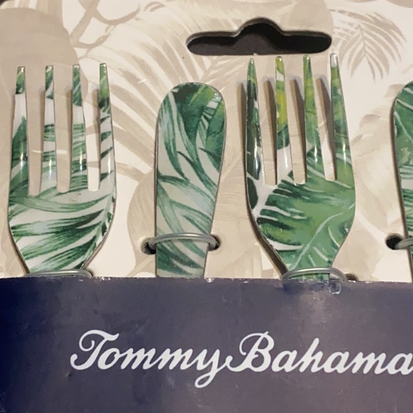 NWT Tommy Bahama set of 4 Cocktail Fork Set - Palm Leaf Pattern - Picture 2 of 6
